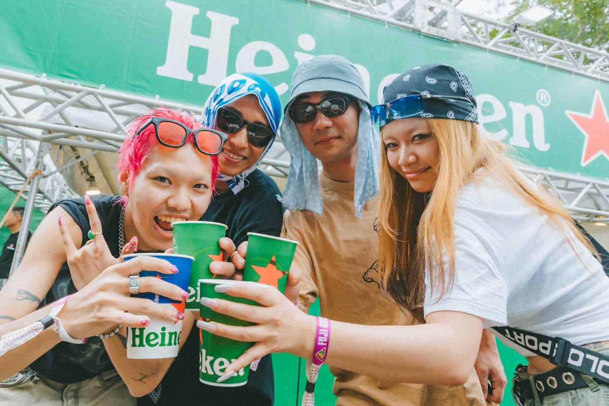 486A5039 25年目の苗場を彩った一杯！Heineken×＜FUJI ROCK FESTIVAL '24＞コラボファッションスナップをお届け！ #fujirock