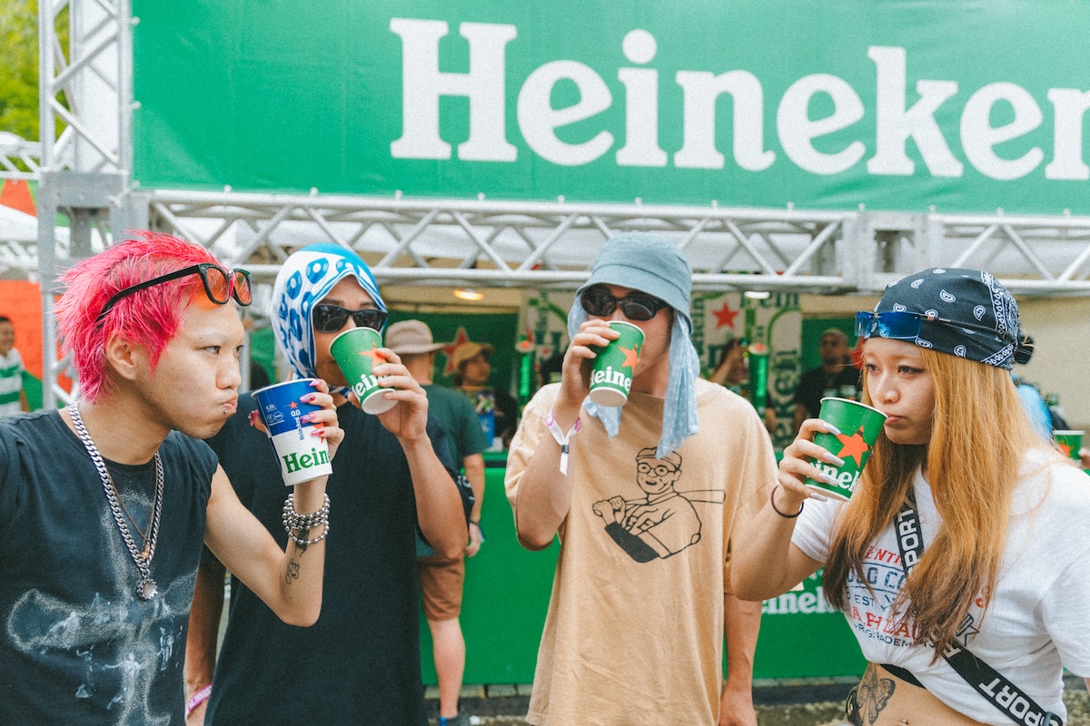 486A5072 25年目の苗場を彩った一杯！Heineken×＜FUJI ROCK FESTIVAL '24＞コラボファッションスナップをお届け！ #fujirock