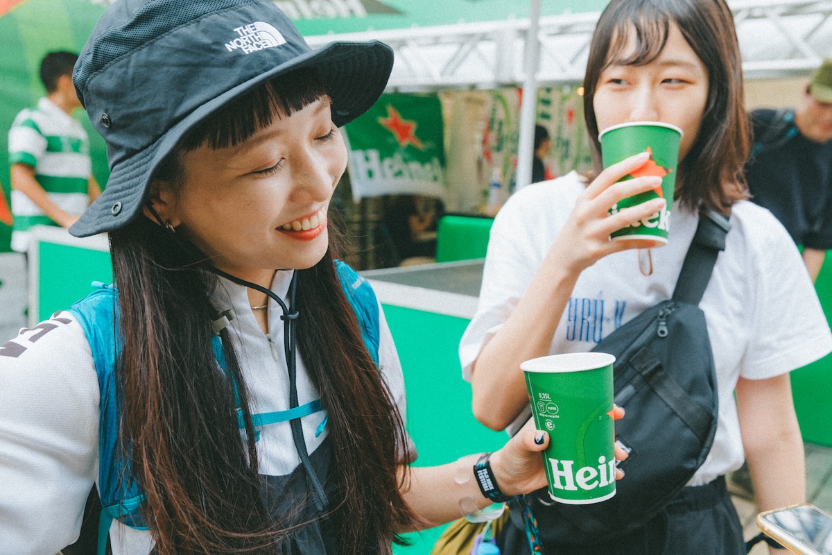 486A5181 25年目の苗場を彩った一杯！Heineken×＜FUJI ROCK FESTIVAL '24＞コラボファッションスナップをお届け！ #fujirock