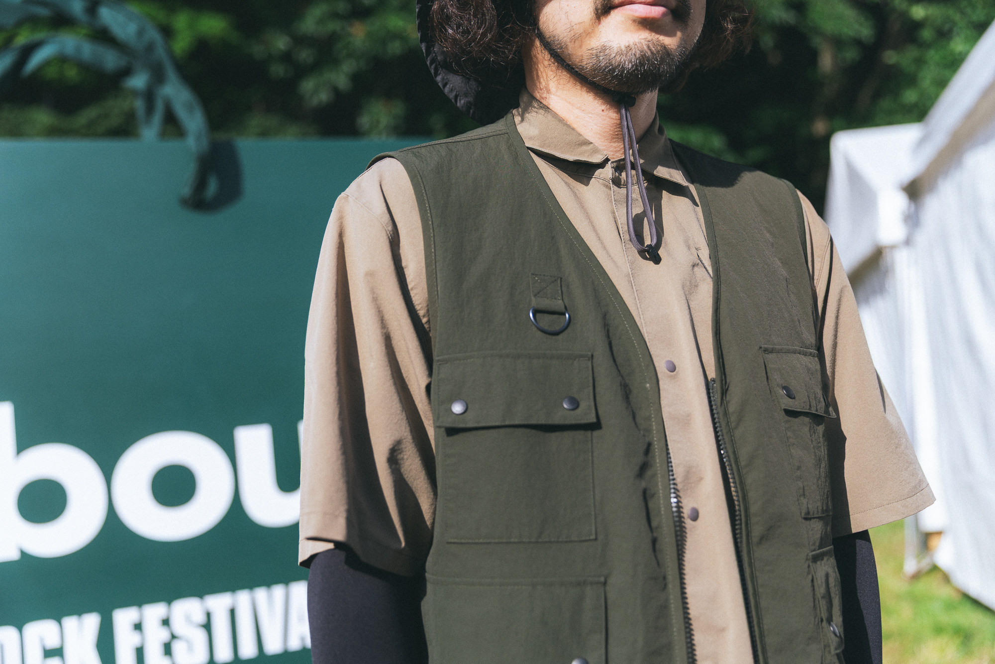 624351266922823902 バブアーがフジロック初参戦！ 苗場で出会う“夏のバブアー” ブースレポート＆アーティストスナップ